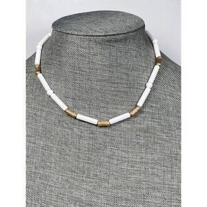 Park Lane Vintage Necklace Plastic Gold Tone 16”